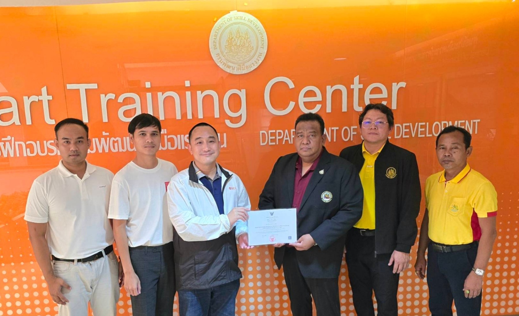 COTTO TECHNICAL Academy เปิดหลักสูตร อบรมช่างมืออาชีพ “กลุ่มกระเบื้องยาง SPC แบบ ClicK LOCK” ภายใต้ กรมพัฒนาฝีมือแรงงาน